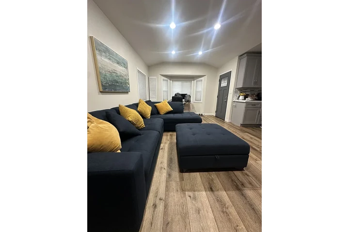 $1500 : East Los Angeles 2 & 2 Bath image 10