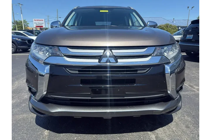 $10995 : Mitsubishi Outlander 2016 AW image 9