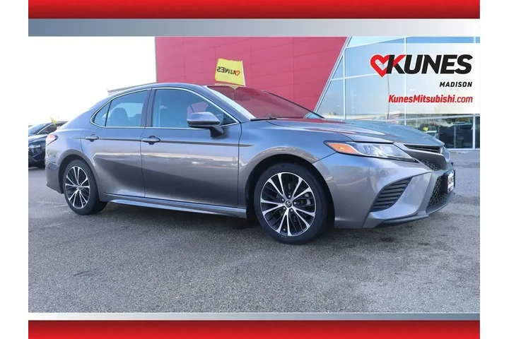 $12777 : Toyota Camry 2020 SE 4dr Sed image 1