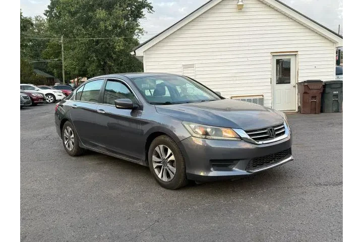$10500 : Honda Accord 2013 LX 4dr Sed image 5