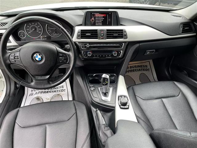 $16900 : 2017 BMW 3 SERIES2017 BMW 3 S image 8