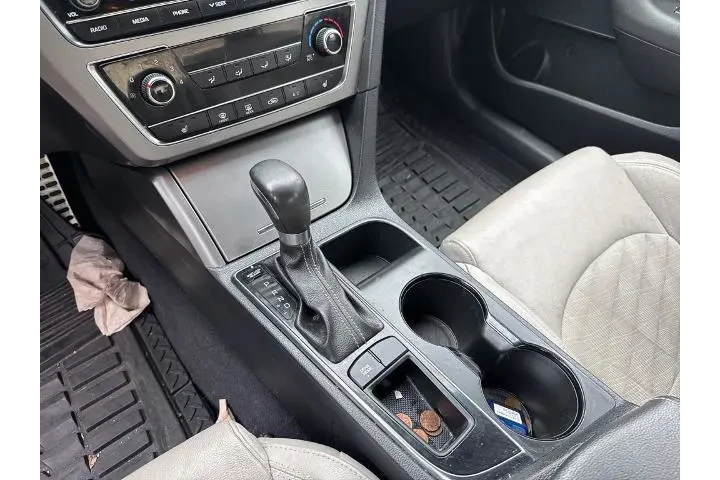 $10648 : Hyundai SONATA 2017 Sport 2. image 8