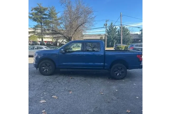 $38900 : Ford F-150 Lightning 2022 AW image 3