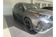 $39986 : Toyota Highlander 2024 LE 4d thumbnail