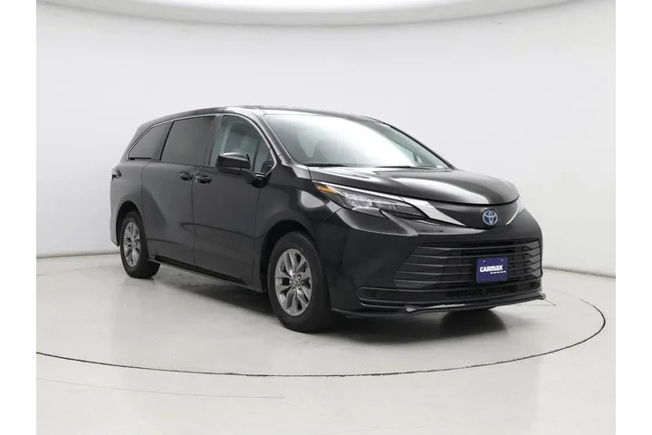 $37998 : Toyota Sienna 2024 LE 8-Pass image 1