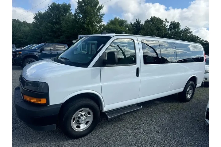 $36999 : Chevrolet Express 2023 LS 350 image 4