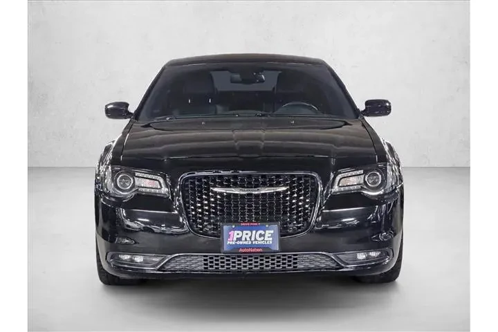 $16495 : Chrysler 300 2016 S 4dr Seda image 2