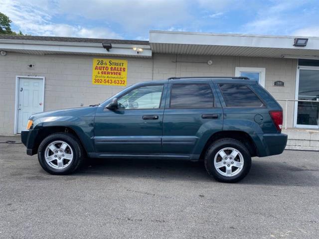 $3995 : 2005 Grand Cherokee Laredo image 2