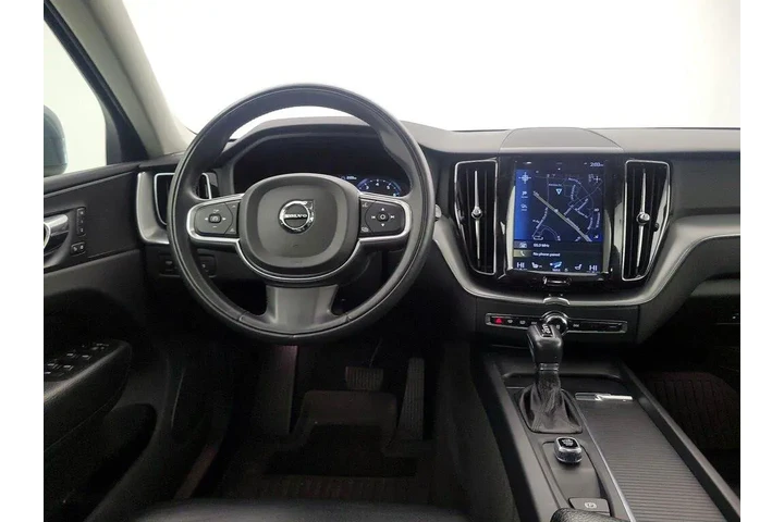 $22998 : Volvo XC60 2018 AWD T5 Momen image 10