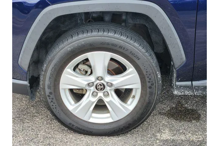 $23995 : Toyota RAV4 2021 XLE 4dr SUV image 9