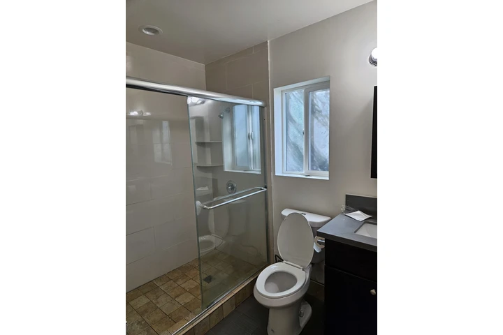 $2750 : Glendora amplia/2 parking image 10