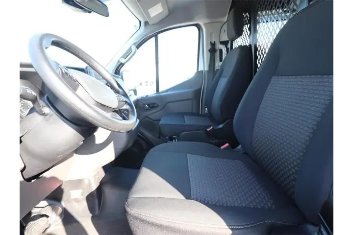 $32904 : Ford Transit 2024 250 3dr SW image 2