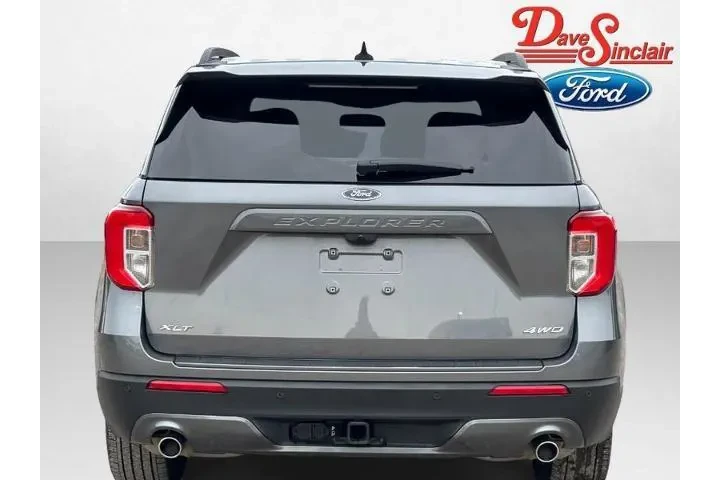 $32777 : Ford Explorer 2023 AWD XLT 4 image 8