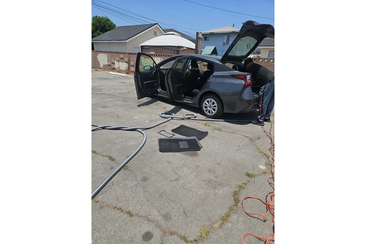 Car wash image 7