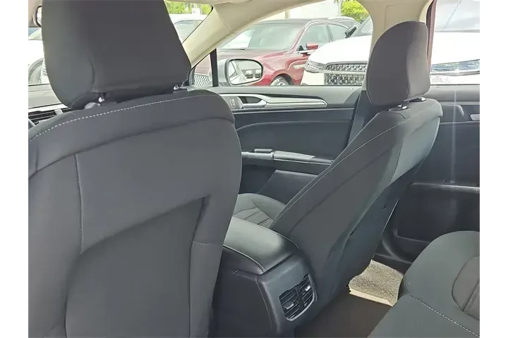 $15990 : Ford Fusion Hybrid 2020 SE 4 image 7