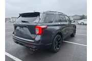 $38469 : Ford Explorer 2022 AWD ST 4d thumbnail