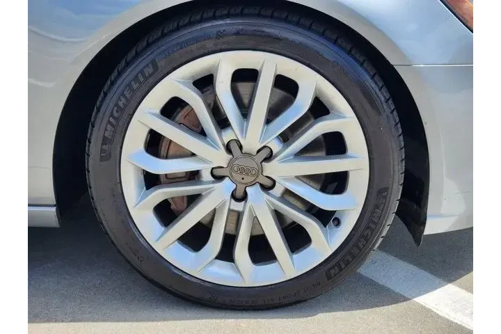 $11823 : Audi A6 2013 AWD 3.0T quattr image 10