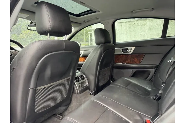 $7999 : 2015 XF 2.0T Premium image 10