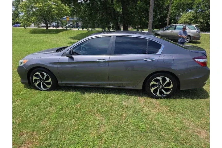 $16000 : 2017 Accord EX-L image 9