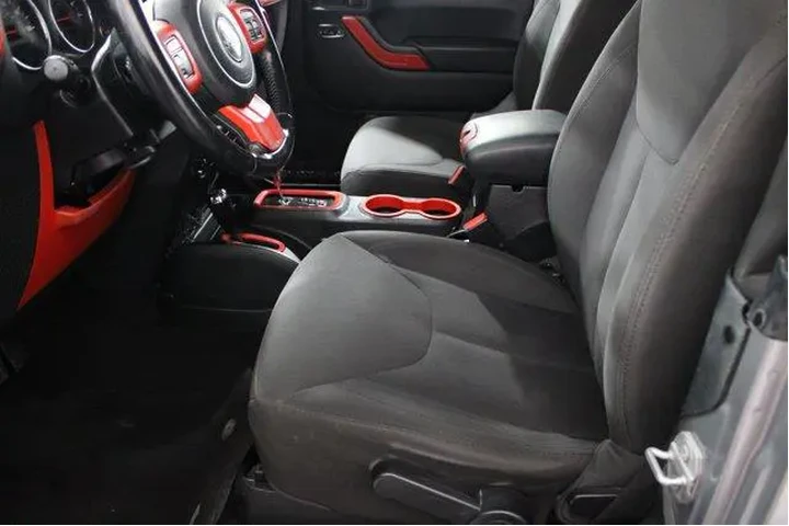 $21951 : Jeep Wrangler JK 2018 4x4 Sp image 4