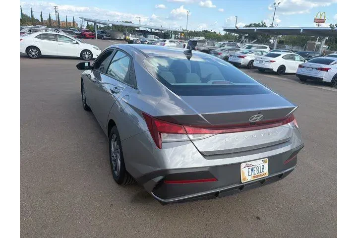 $20500 : Hyundai ELANTRA 2024 SEL 4dr image 3