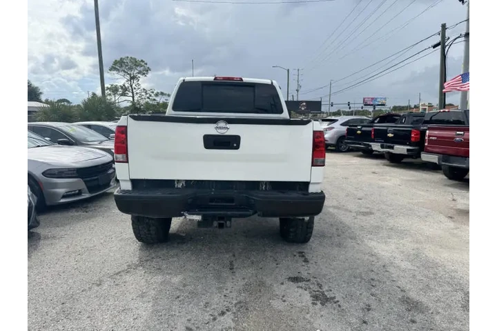 $13797 : 2014 Titan SV image 3