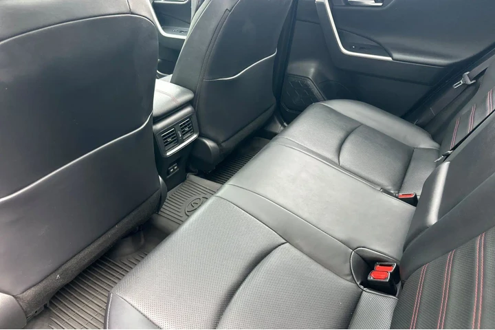 $39500 : Toyota RAV4 Prime 2023 AWD X image 6