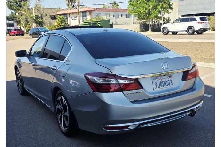 $12950 : 2017 Accord EX image 4
