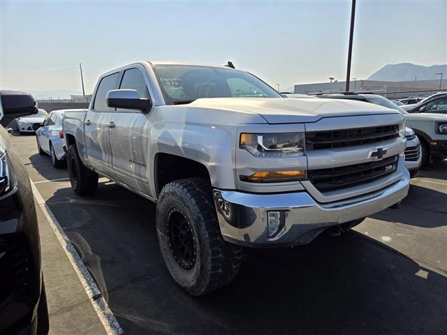 $28991 : Pre-Owned 2018 Silverado 1500 image 7