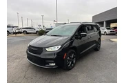 $35985 : Chrysler Pacifica 2023 AWD L thumbnail
