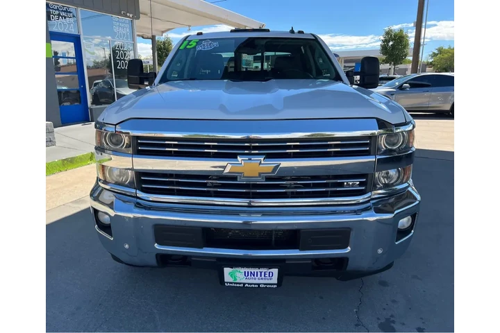 2015 Silverado 3500HD LTZ Cre image 2
