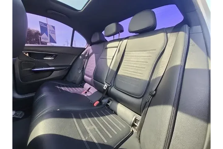 $25998 : Mercedes-Benz C-Class 2022 C image 10