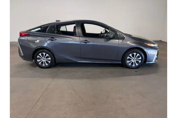 $21985 : Toyota Prius Prime 2022 Limi image 2