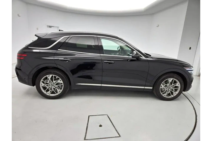 $37998 : Genesis GV70 2025 AWD 2.5T S image 4