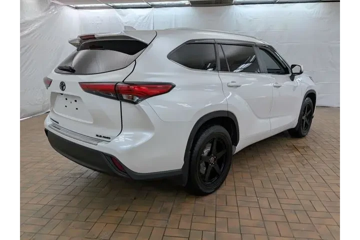 $35000 : Toyota Highlander 2023 AWD L image 7