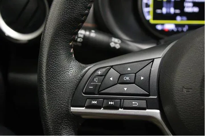 $14985 : Nissan Kicks 2020 SR 4dr Cro image 8