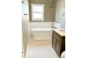$1350 : Santa Ana - Home Available thumbnail