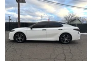 $14979 : 2020 Camry SE Auto (Natl) thumbnail