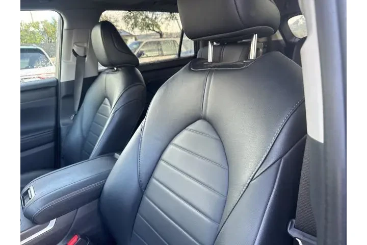 $37500 : Toyota Highlander 2024 XLE 4 image 6