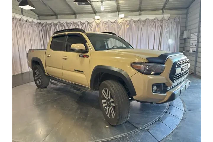 $24995 : Toyota Tacoma 2018 4x4 TRD P image 3