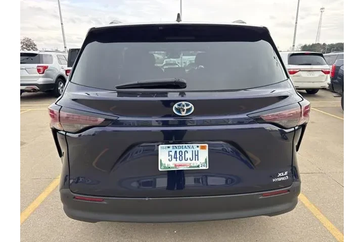 $37935 : Toyota Sienna 2023 XLE 8-Pas image 9