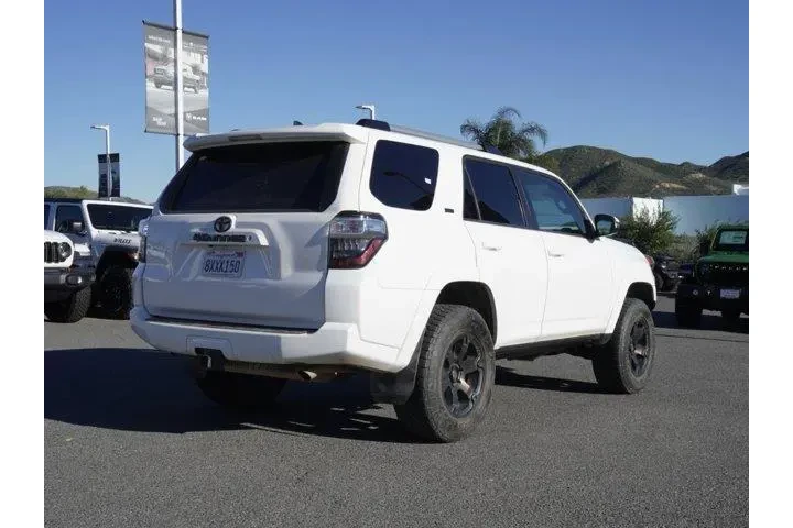 $35135 : Toyota 4Runner 2019 4x4 SR5 image 3