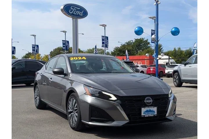 $19999 : Nissan Altima 2024 2.5 SV 4d image 2