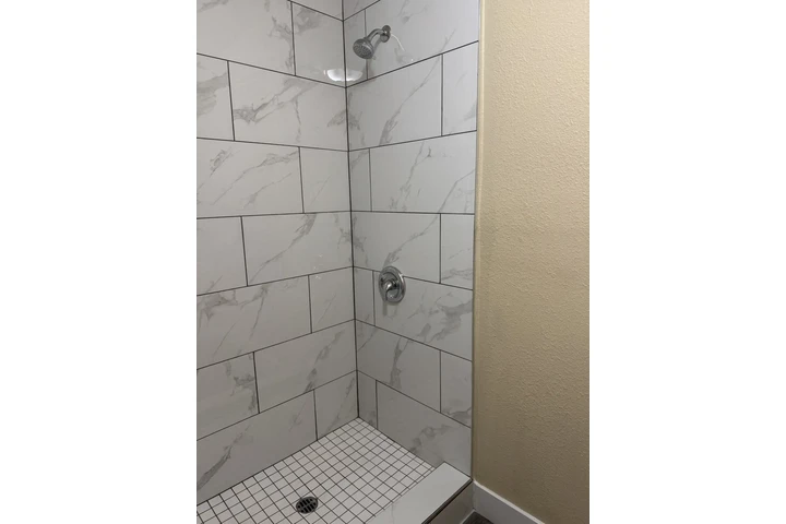 APARTAMENTO 📍4724 S. Main St image 2