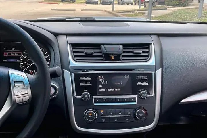 $10328 : Nissan Altima 2016 2.5 S 4dr image 6