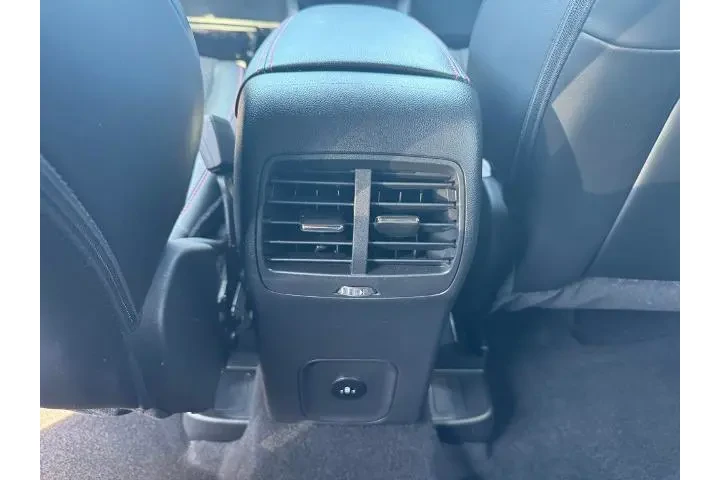 $31000 : Ford Escape 2025 AWD ST-Line image 10