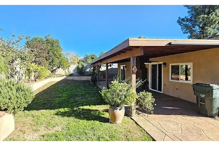 $2500 : Amazing Single family home image 8