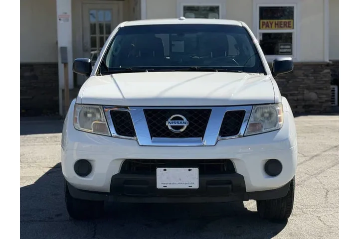 2015 Frontier SV image 1