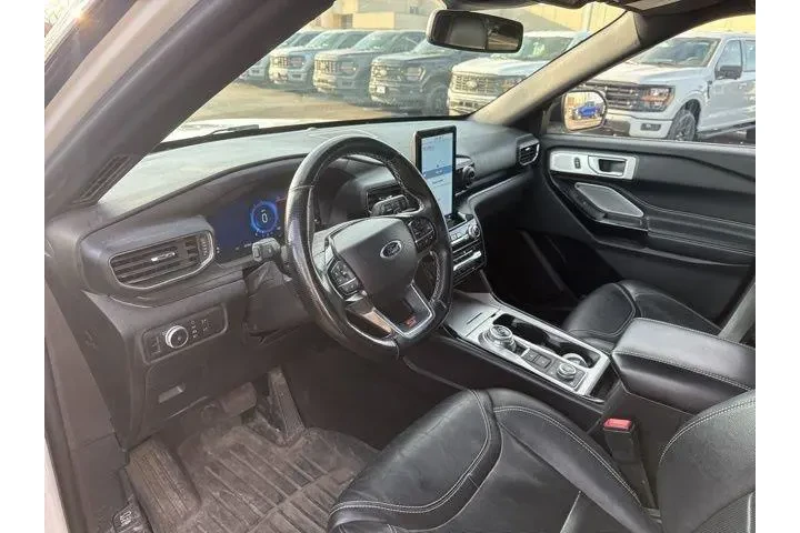 $26000 : Ford Explorer 2021 AWD ST 4d image 10