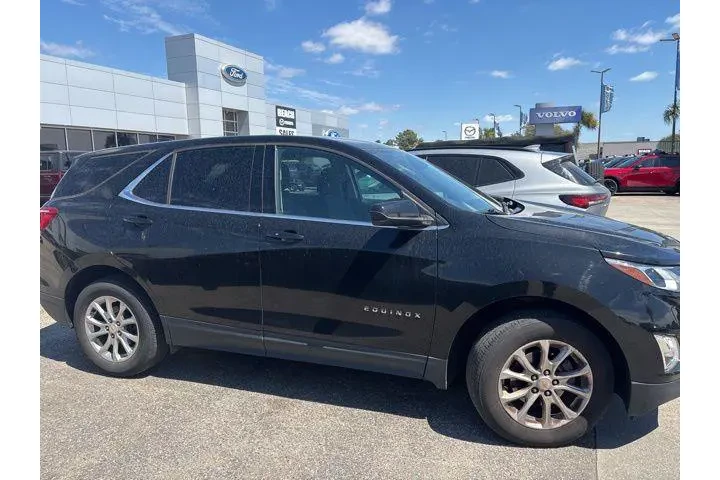 $17639 : Chevrolet Equinox 2020 4x4 L image 2
